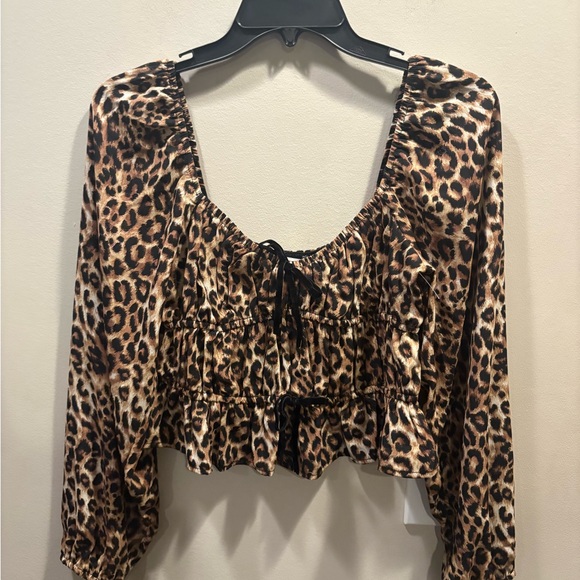 Wayf Animal Print Ruched Long Sleeve Top - Picture 3 of 7